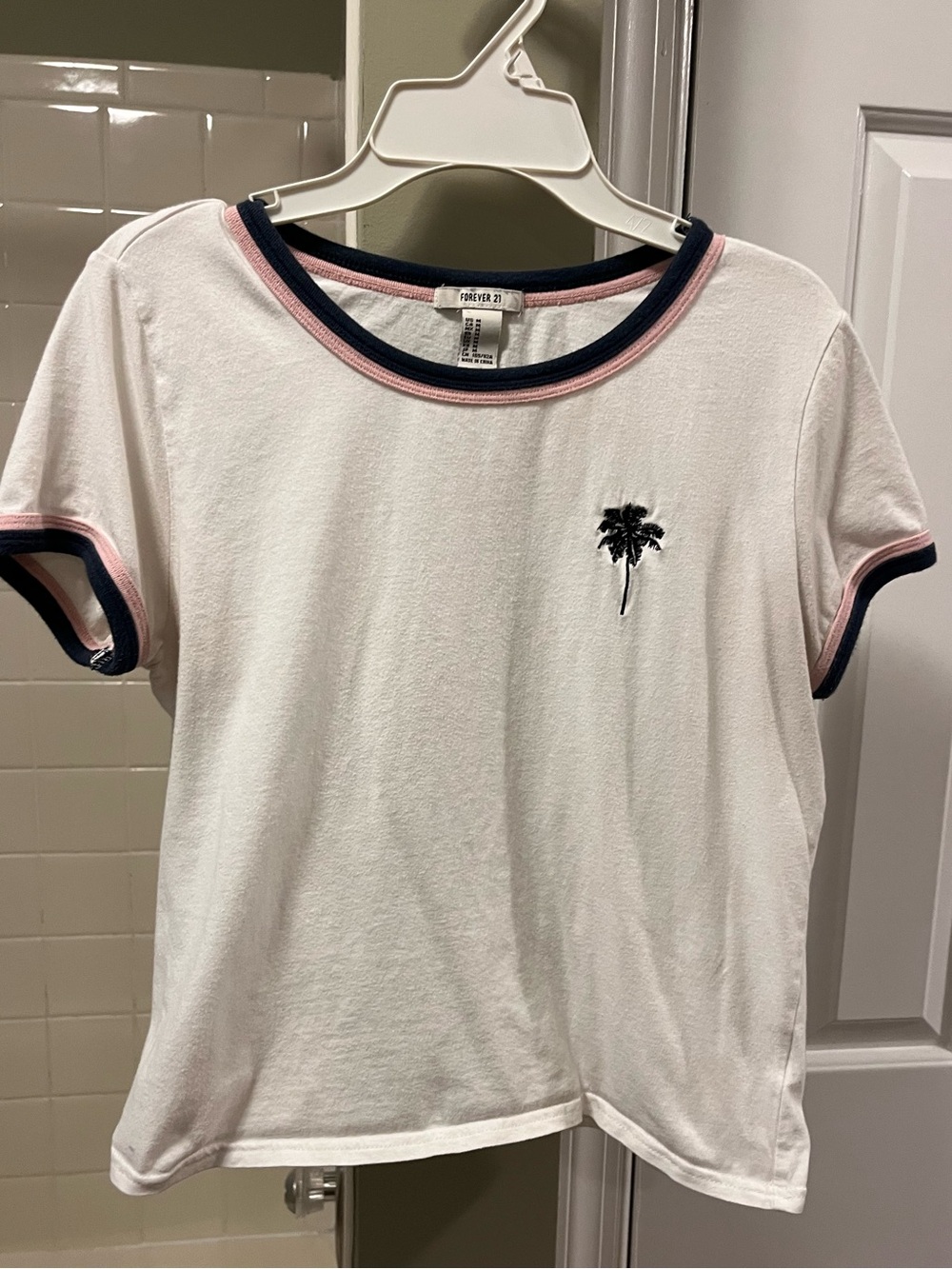 Forever 21 White Tee with Pink & Navy Trim and Palm Tree Patch. Size M.